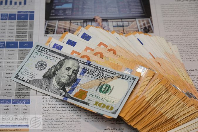 آرامش در بازار طلا و دلار حاکم شد آرامش در بازار طلا و دلار حاکم شد