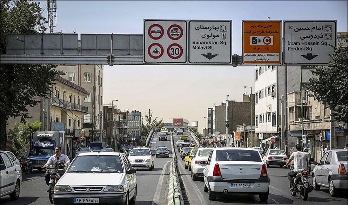 آغاز طرح «خوانایی معابر شهری» برای اصلاح تابلوهای راهنمای مسیر در تهران