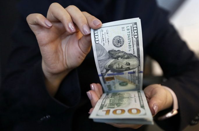 آخرین قیمتها در بازار تجاری؛ دلار توافقی رشد کرد آخرین قیمتها در بازار تجاری؛ دلار توافقی رشد کرد
