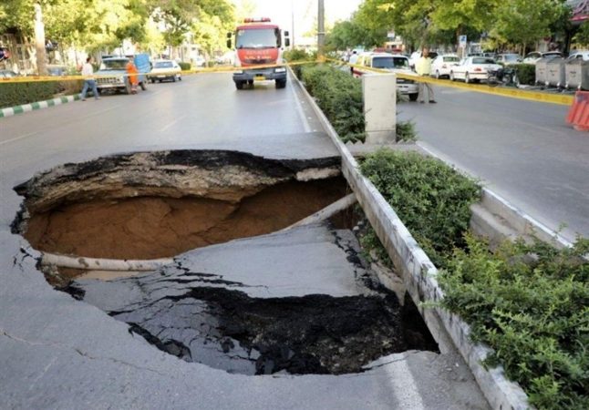 تهدیدی خاموش برای پایتخت: فرونشست زمین در جنوب و جنوبشرق تهران تهدیدی خاموش برای پایتخت: فرونشست زمین در جنوب و جنوبشرق تهران