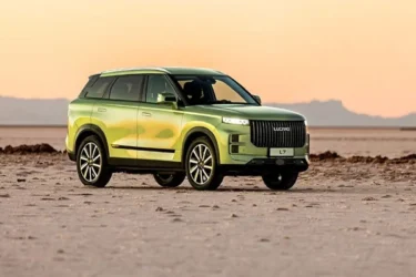 آخرین تغییرات بازار خودرو امروز دوشنبه 10 آذر 1404/ این خودرو در یک روز 250 میلیون تومان گران‌تر شد