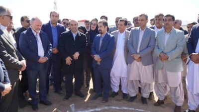 آغاز عملیات اجرایی دو نیروگاه خورشیدی در شرقی ترین نقطه کشور