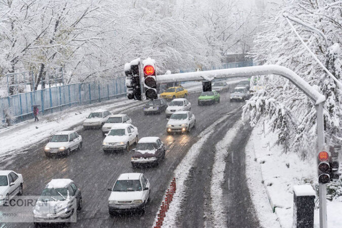 آلودگی هوای تهران از چهارشنبه؛ برف و باران می‌بارد