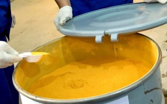 اورانیوم خود را می‌فروشیم / خریدار علاقه‌مند جلو بیاید