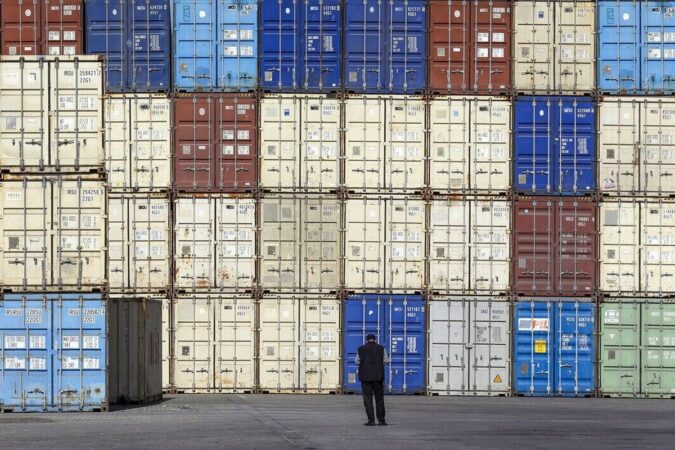 برداشتن محدودیت کارت بازرگانی / واردات آزاد شد!