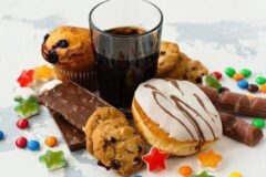 بیش از دو برابر استاندارد جهانی شکر می‌خوریم!