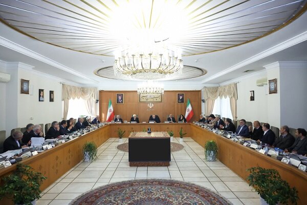 تأکید پزشکیان بر پیگیری مطالبات فعالان اقتصادی در دولت