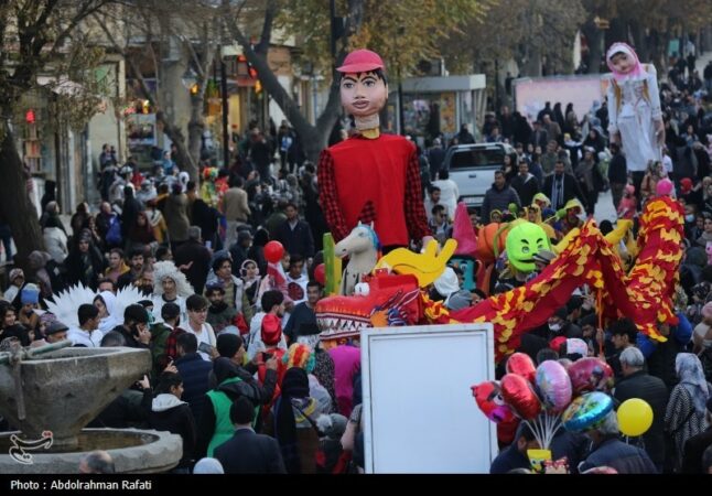 تئاتر کودک همدان| ‌”چاکرای ریشه”‌؛ نمایش بی‌کلامی که زمین را جان دوباره می‌بخشد