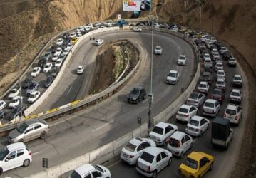 ترافیک پرحجم در جاده‌های شمال/ بارش برف در کندوان، لاریجان و گدوگ