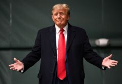 ترامپ: ایران مایل به توافق با آمریکاست / اگر توافق نکنند، حمله می‍کنیم!