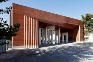 تماس با خانواده‌ها و ارسال پیامک برای دانشجویان دانشگاه شریف/ شریفی زارچی واکنش نشان داد