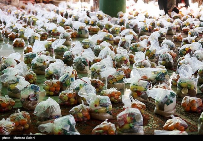 توزیع هزار بسته معیشتی و 500 بسته یلدایی میان نیازمندان