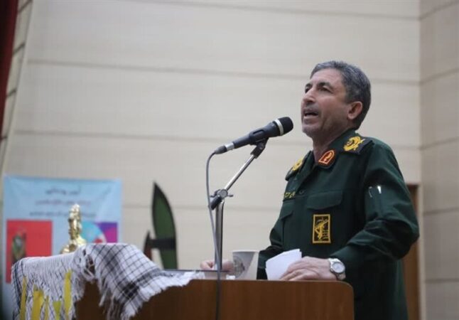 جوانان ما در عرصه‌های مختلف باید با آگاهی و بصیرت حاضر هستند