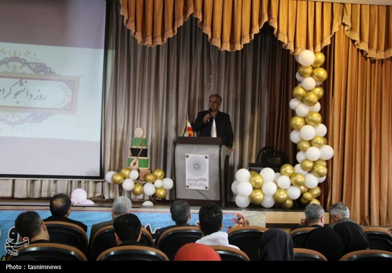 در مراسم بزرگداشت روز دانشجو دانشگاه پیامنور کردستان چه گذشت؟+تصاویر اخبار استان کردستان , روز دانشجو | ١٦ آذر ,