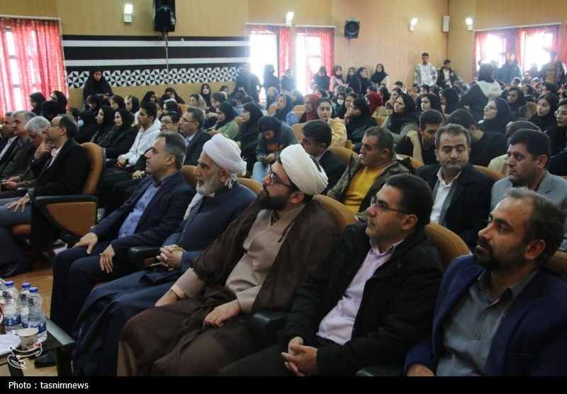 در مراسم بزرگداشت روز دانشجو دانشگاه پیامنور کردستان چه گذشت؟+تصاویر اخبار استان کردستان , روز دانشجو | ١٦ آذر ,