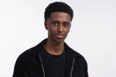 درآمد نجومی یک دانش‌آموز با گوشی موبایل