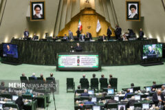 دقایقی پیش، جلسه عصر امروز مجلس آغاز شد