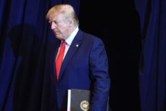 دور جدید بازگرداندن ایرانیان از آمریکا؛ سیاست ضدمهاجرتی ترامپ تا کجا ادامه دارد؟