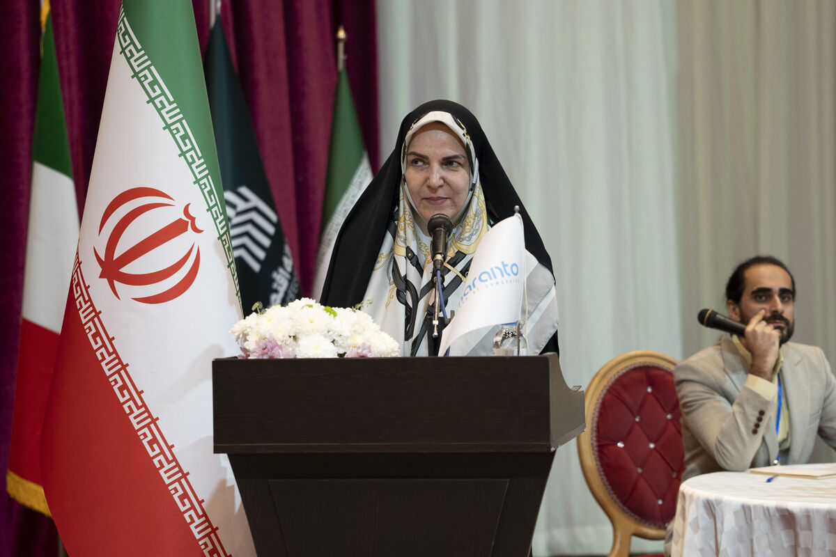 دیپلماسی فنجان و زعفران| توسعه تجارت با طعم فرهنگ و آداب معاشرت دیپلماسی فنجان و زعفران| توسعه تجارت با طعم فرهنگ و آداب معاشرت