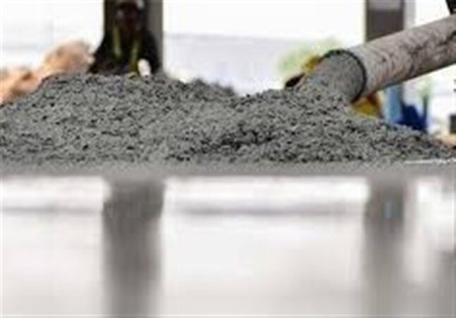 زمین ورزشی 30 ساله تبدیل به کارخانه بتن شد