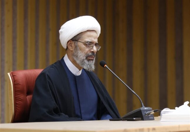 زکات معامله مستقیم با خداست و نخستین خیر آن به خود پرداخت‌کننده می‌رسد