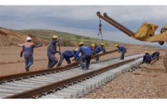 سردار رحمانی: ریل‌گذاری راه‌آهن ایرانشهر – خاش به پایان رسید