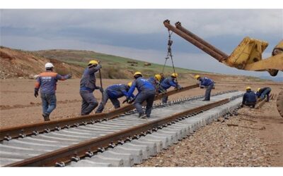 سردار رحمانی: ریل‌گذاری راه‌آهن ایرانشهر – خاش به پایان رسید