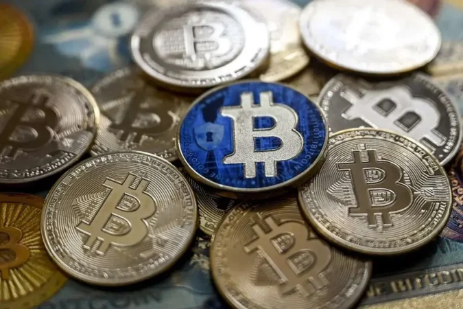 سقوط غیرمنتظره بیت‌کوین/ بازار رمزارز‌ها در شوک