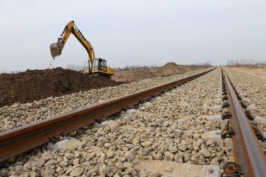 ‌سوت قطار اردبیل تا پایان امسال به صدا در می‌آید