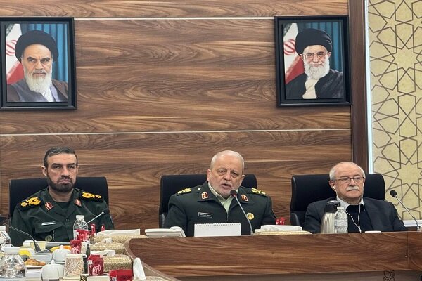 شهید سلیمانی فرمانده محوری جریان مبارزه با سلطه غرب در منطقه بود