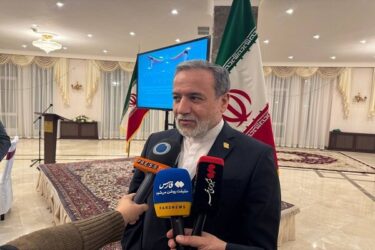 عراقچی: حامی حضور شرکت‌های فناور اصفهانی در نمایشگاه‌های جهانی  هستیم