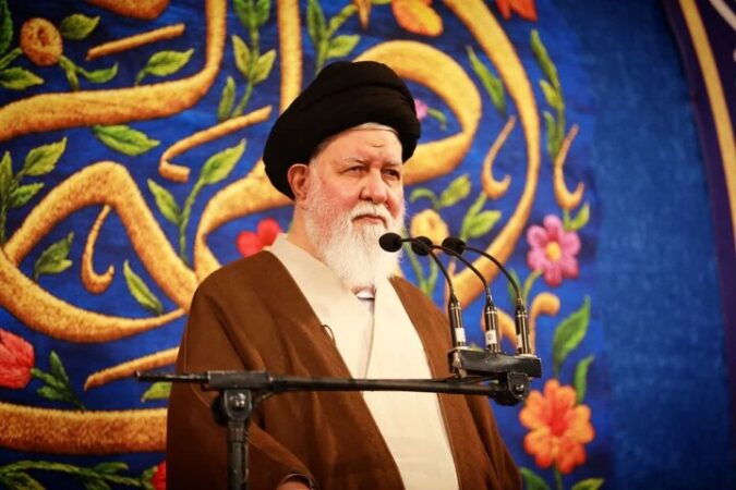 علم الهدی: دشمن به دنبال تغییر هویت دینی و فرهنگی ملت ایران است