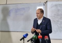 قزلجه: سود چند واردکننده کالای اساسی معادل ثروت چند ترامپ است