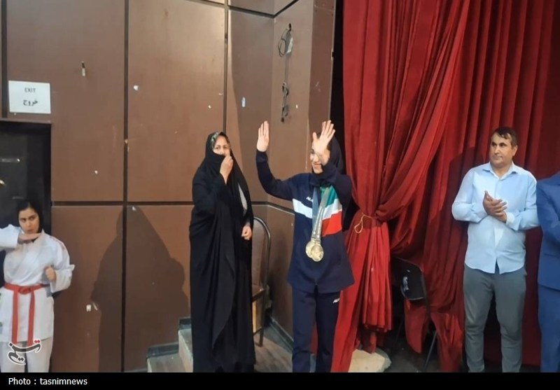 قهرمان ناشنوای المپیک توکیو با دو طلا به زادگاهش بازگشت+تصاویر ورزش بانوان , اخبار استان کهگیلویه و بویراحمد ,