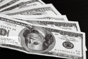 قیمت روز دلار/ دلار 125هزار تومانی شد + جدول