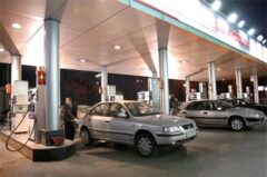 متوسط مصرف بنزین روزی ٩٠میلیون لیتر