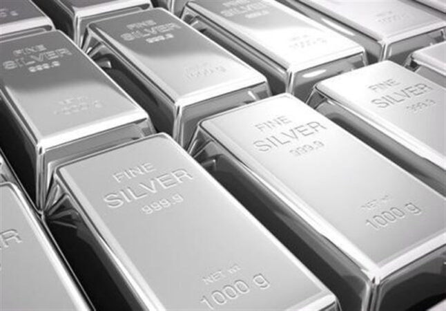 مجموع ارزش مبادلات نقره در بورس به مرز 10 همت رسید