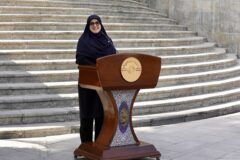 مهاجرانی: فردا ادارات و مدارس با ۲ ساعت تأخیر آغاز به کار می‌کنند