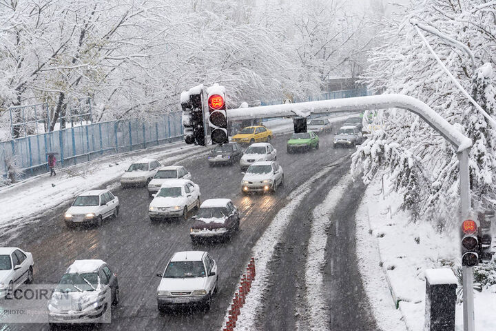 هشدار برف و یخبندان؛ محدودیت‌های ترافیکی در جاده‌های شمال