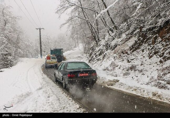 وضعیت جاده‌ها؛ ترافیک سنگین در چالوس و ۳ آزادراه