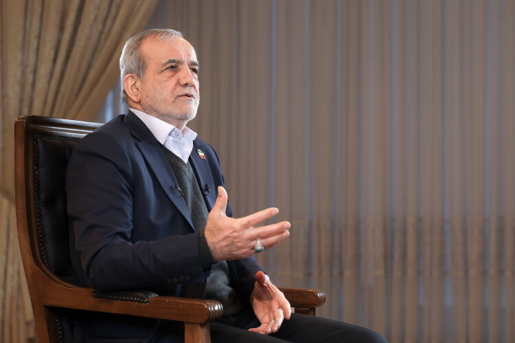 پزشکیان: روایت ناتوانی دولت، پروژه رسانه‌ای دشمن است