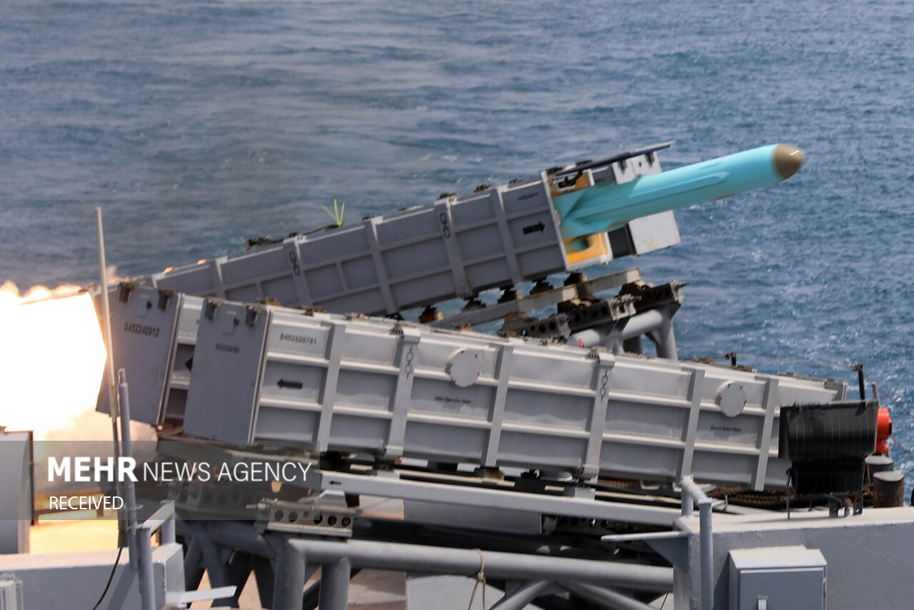 پیام قاطع رزمایش اقتدار نیروی دریایی سپاه از «نواب» تا موشکهای دوربرد پیام قاطع رزمایش«اقتدار»نیروی دریایی سپاه از «نواب» تا موشکهای دوربرد