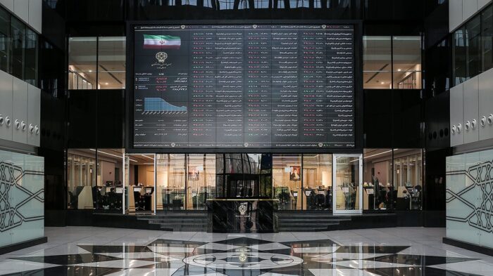 پیش بینی بورس فردا؛ رنگ سبز به تابلوها باز می گردد؟