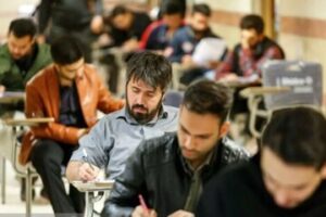 امتحانات دانشگاه آزاد چگونه برگزار می‌شود؟