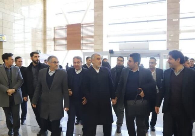 بررسی مشکلات گرمی و انگوت با 18 مدیر و معاون وزارتخانه‌های کشور