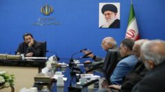 جلسه اتاق اصناف با رئیس‌جمهور و وزیر صمت / نرخ ارز حداقل شش‌ماه تا یک‌سال ثابت بماند