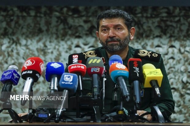 سردار حسن‌زاده: «مقاومت» راهبرد ملت ایران برای عبور از فشارها است