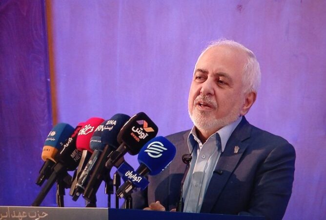 ظریف: مهم‌ترین سرمایه این کشور مردم آن هستند