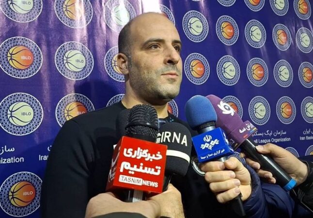 عذرخواهی «مخدومی» از هواداران؛ بازی اشتباه می‌کنیم