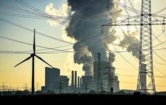 میلیون‌ها فقیر با میلیاردها دلار یارانه/ انرژی ارزان چگونه به دشمن عدالت تبدیل شد؟